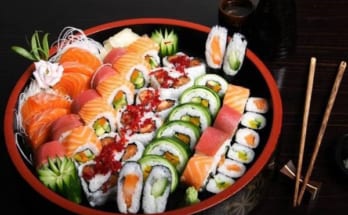 kimbap-va-sushi